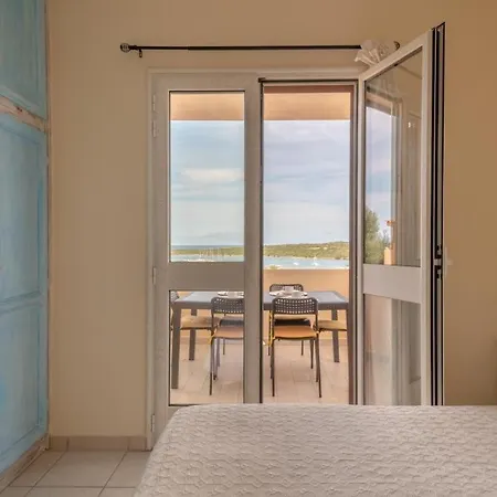 Fantastico Baia De Bahas Two Bedroom Sleeps Six Num0901 *