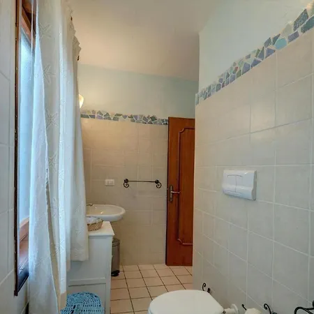 דירה Fantastico Baia De Bahas Two Bedroom Sleeps Six Num0901 מרינלה