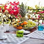 Fantastico Baia De Bahas Two Bedroom Sleeps Six Num0901 * 마리넬라