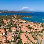 아파트 Fantastico Baia De Bahas Two Bedroom Sleeps Six Num0901 *