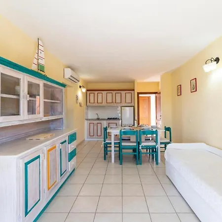 Apartmán Fantastico Baia De Bahas Two Bedroom Sleeps Six Num0901 *