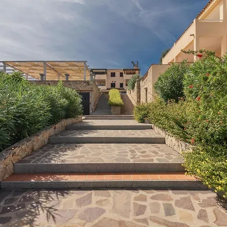 The Perfectly Positioned Baia De Bahas 2 Bedroom Sleeps 6 - No0901 Marinella (Sardinia)