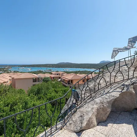 Apartment The Perfectly Positioned Baia De Bahas 2 Bedroom Sleeps 6 - No0901 Marinella (Sardinia)