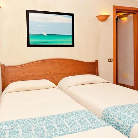 The Perfectly Positioned Baia De Bahas 2 Bedroom Sleeps 6 - No0901 Marinella (Sardinia)