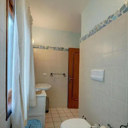The Perfectly Positioned Baia De Bahas 2 Bedroom Sleeps 6 - No0901 *