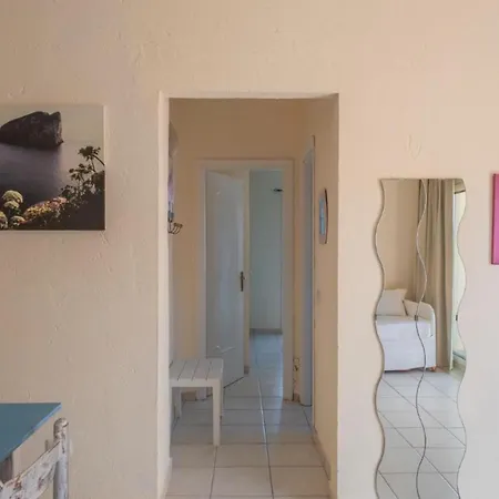 The Perfectly Positioned Baia De Bahas 2 Bedroom Sleeps 6 - No0901 Apartment