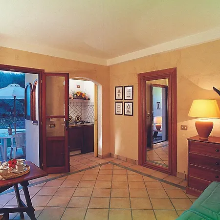 The Perfectly Positioned Baia De Bahas 2 Bedroom Sleeps 6 - No0901 Marinella (Sardinia)