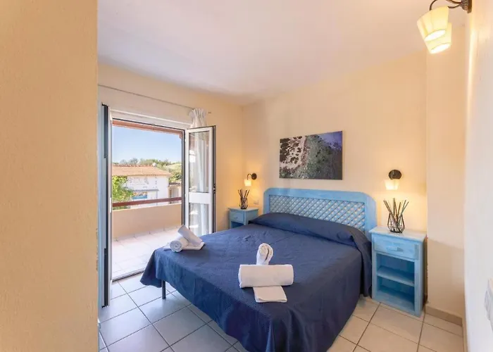 Fantastico Baia De Bahas Two Bedroom Sleeps Six Num0901 Marinella (Sardinia)