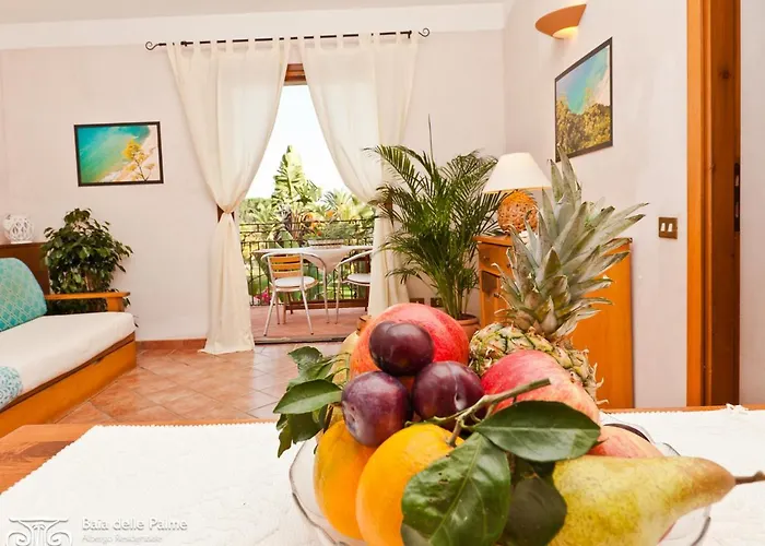 Apartman Fantastico Baia De Bahas Two Bedroom Sleeps Six Num0901